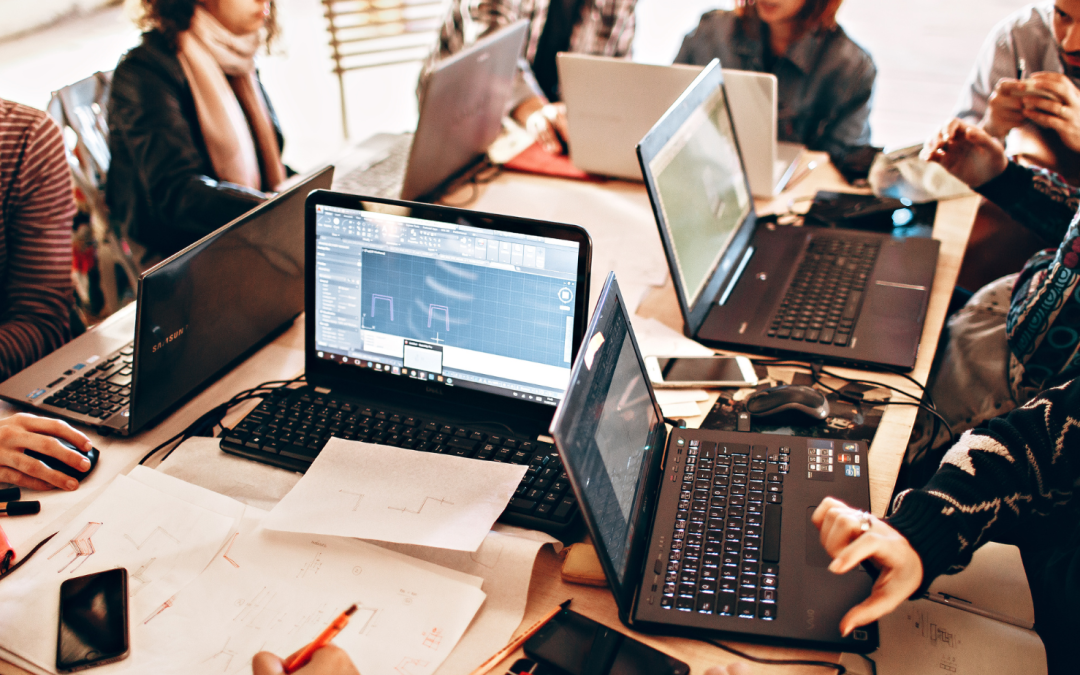 Cómo estructurar un protocolo interno de respuestas a reseñas para equipos grandes